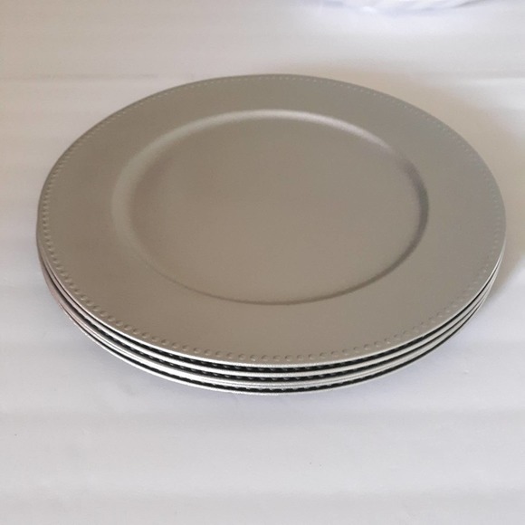 Set of 6 Silver 13" Round Beaded Trim Dinner Charger Plates - Picture 3 of 4